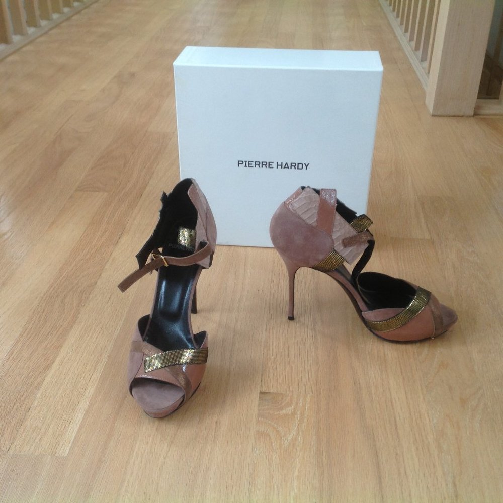 Pierre Hardy NWB heels sandals blush gold leather
